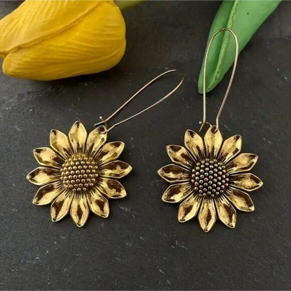 Sunflower drop gold earnings - Picture 3 of 6